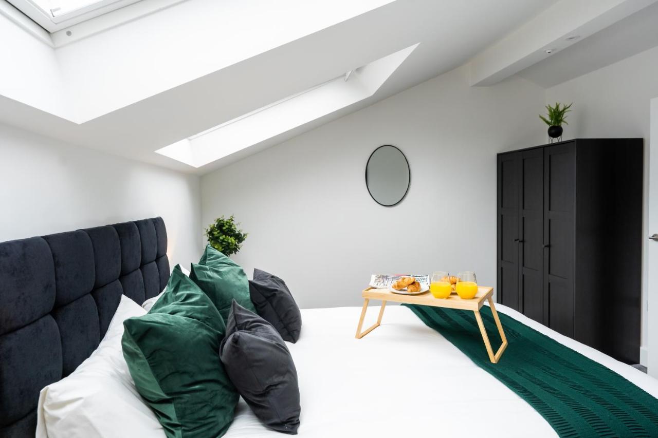 Hosta Group - Prestige 1 Bed Apartment - The Olive Cambridge  Eksteriør billede