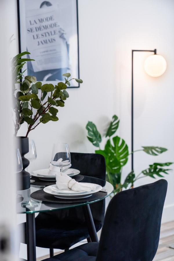 Hosta Group - Prestige 1 Bed Apartment - The Olive Cambridge  Eksteriør billede