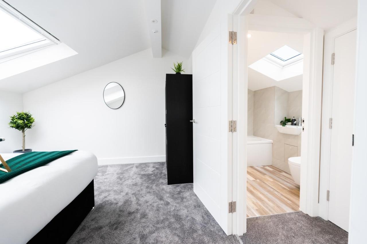 Hosta Group - Prestige 1 Bed Apartment - The Olive Cambridge  Eksteriør billede