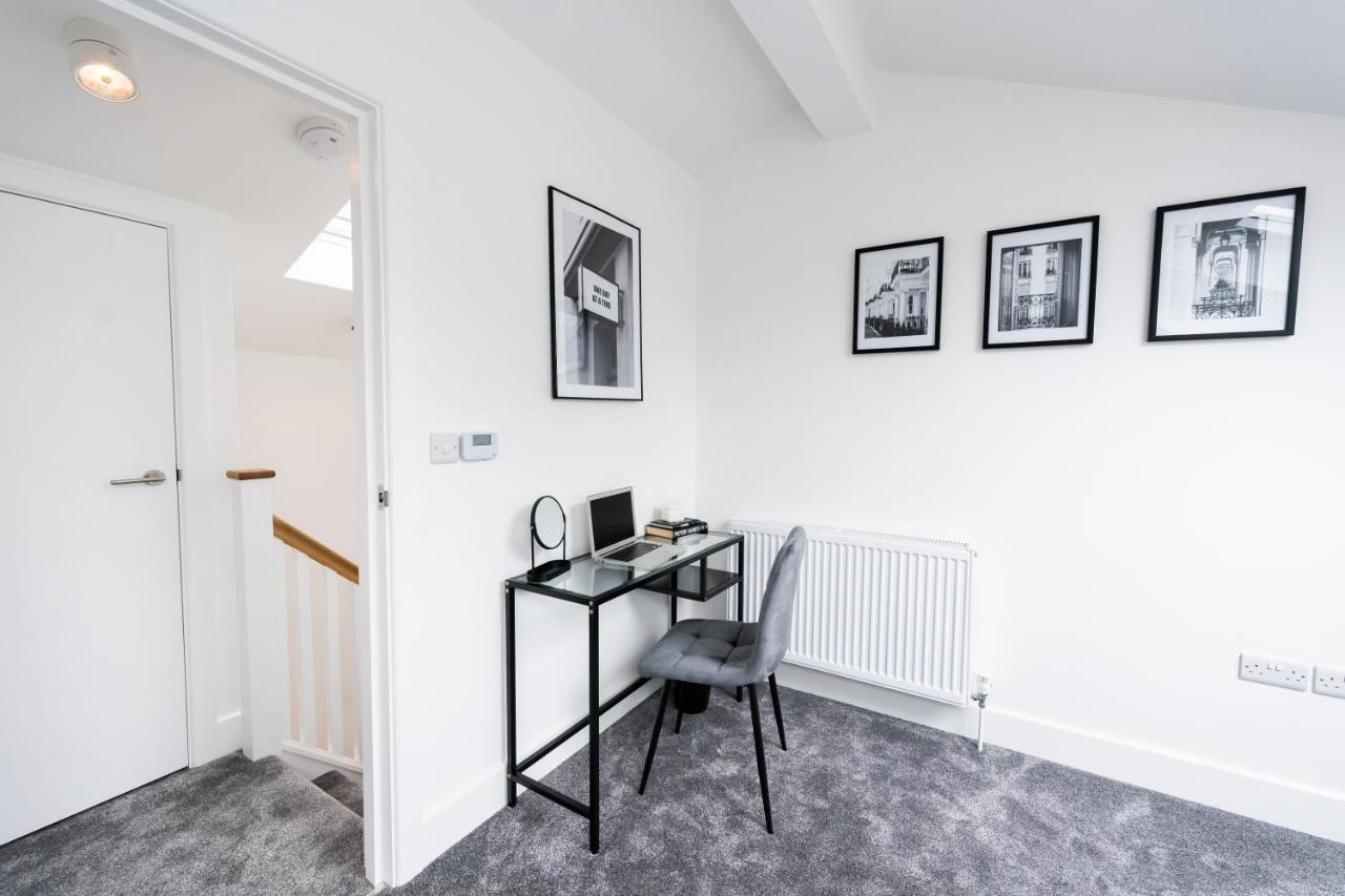 Hosta Group - Prestige 1 Bed Apartment - The Olive Cambridge  Eksteriør billede